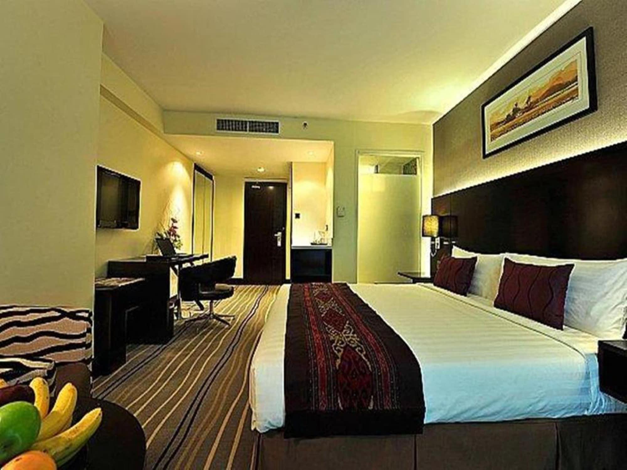 Ming Garden Hotel & Residences Kota Kinabalu Exteriör bild