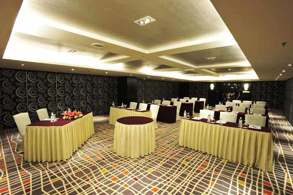 Ming Garden Hotel & Residences Kota Kinabalu Exteriör bild