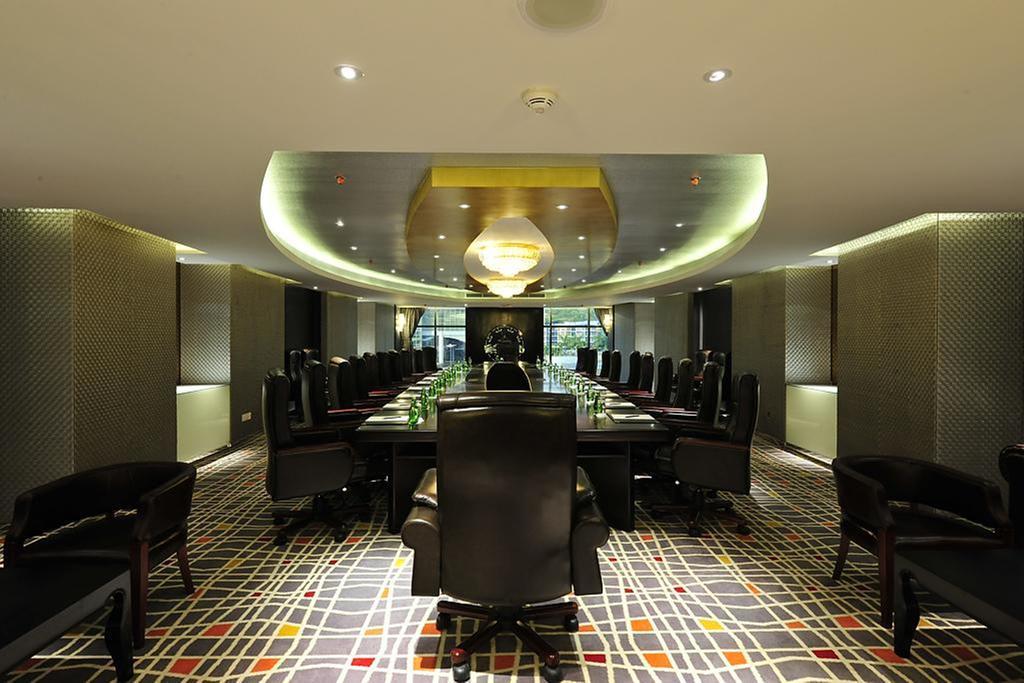 Ming Garden Hotel & Residences Kota Kinabalu Exteriör bild